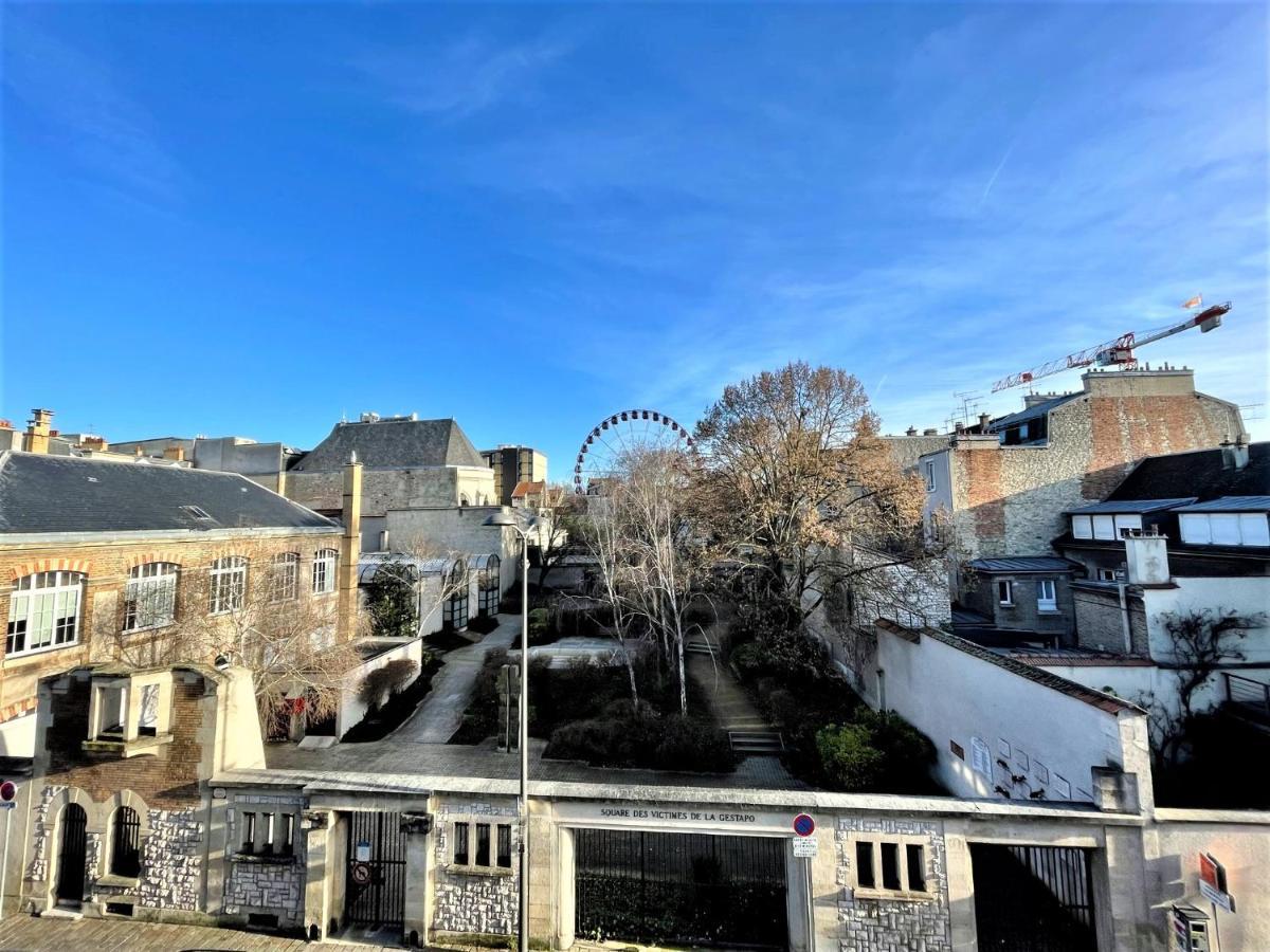 Charme de l'ancien pour cet appartement entièrement rénové dans l'hypercentre de Reims Extérieur photo