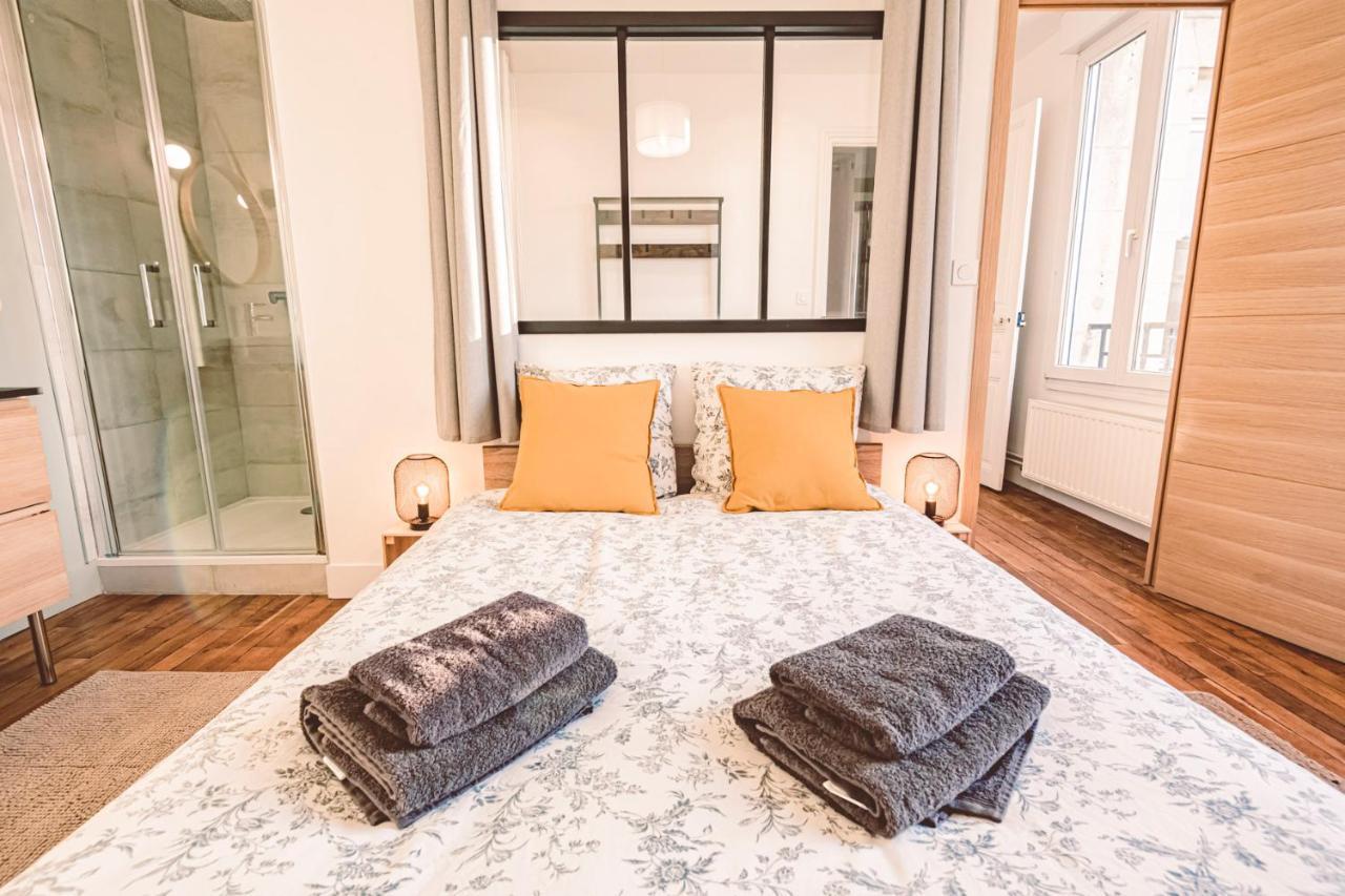 Charme de l'ancien pour cet appartement entièrement rénové dans l'hypercentre de Reims Extérieur photo