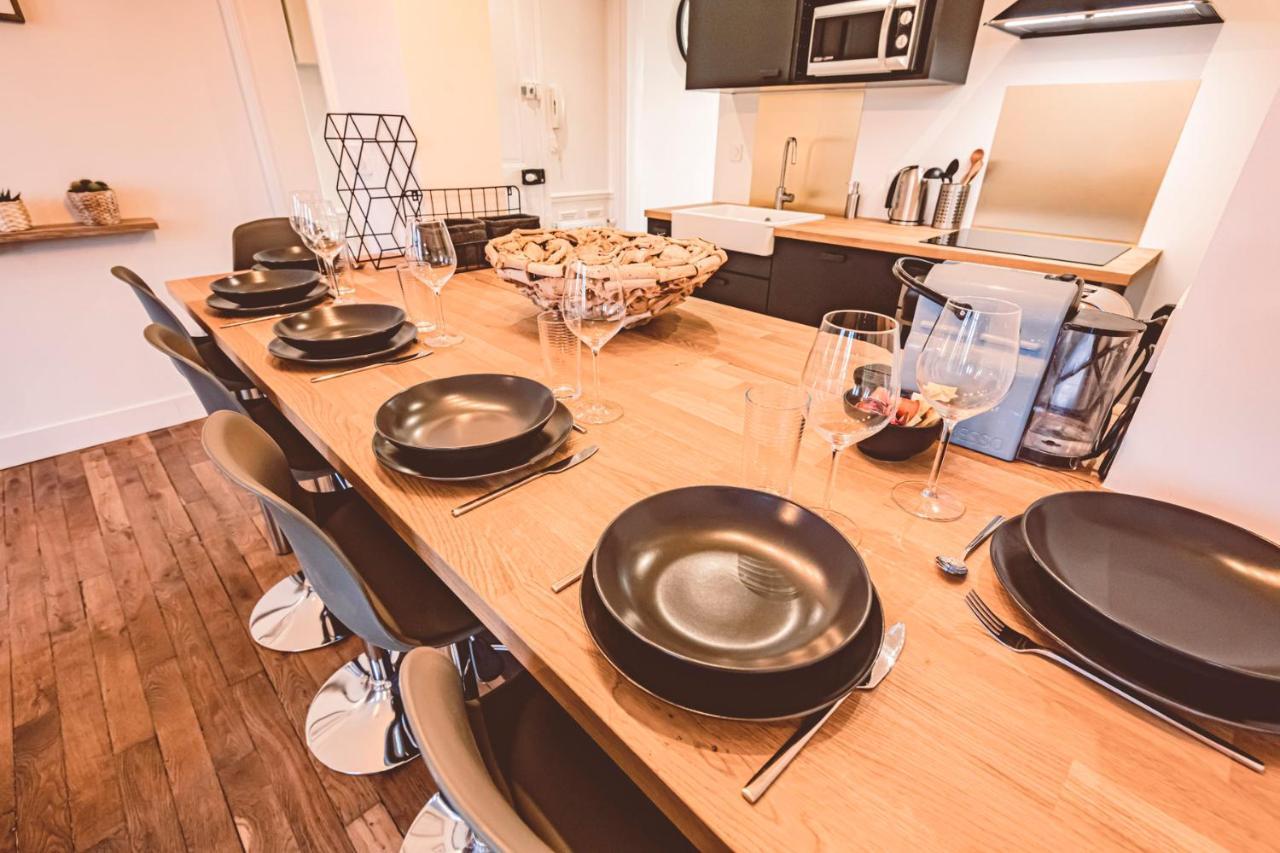 Charme de l'ancien pour cet appartement entièrement rénové dans l'hypercentre de Reims Extérieur photo